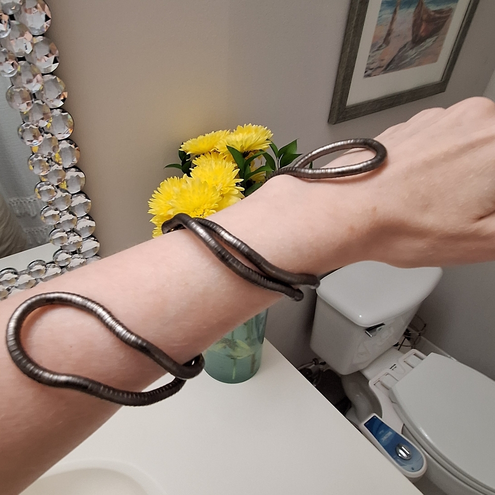 Snake Twist | Gun Metal Necklace